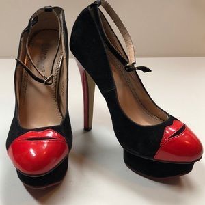 Red Lips Platform Heels 👄